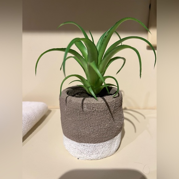 Other - 💥2/$4🪴 Artificial Plant